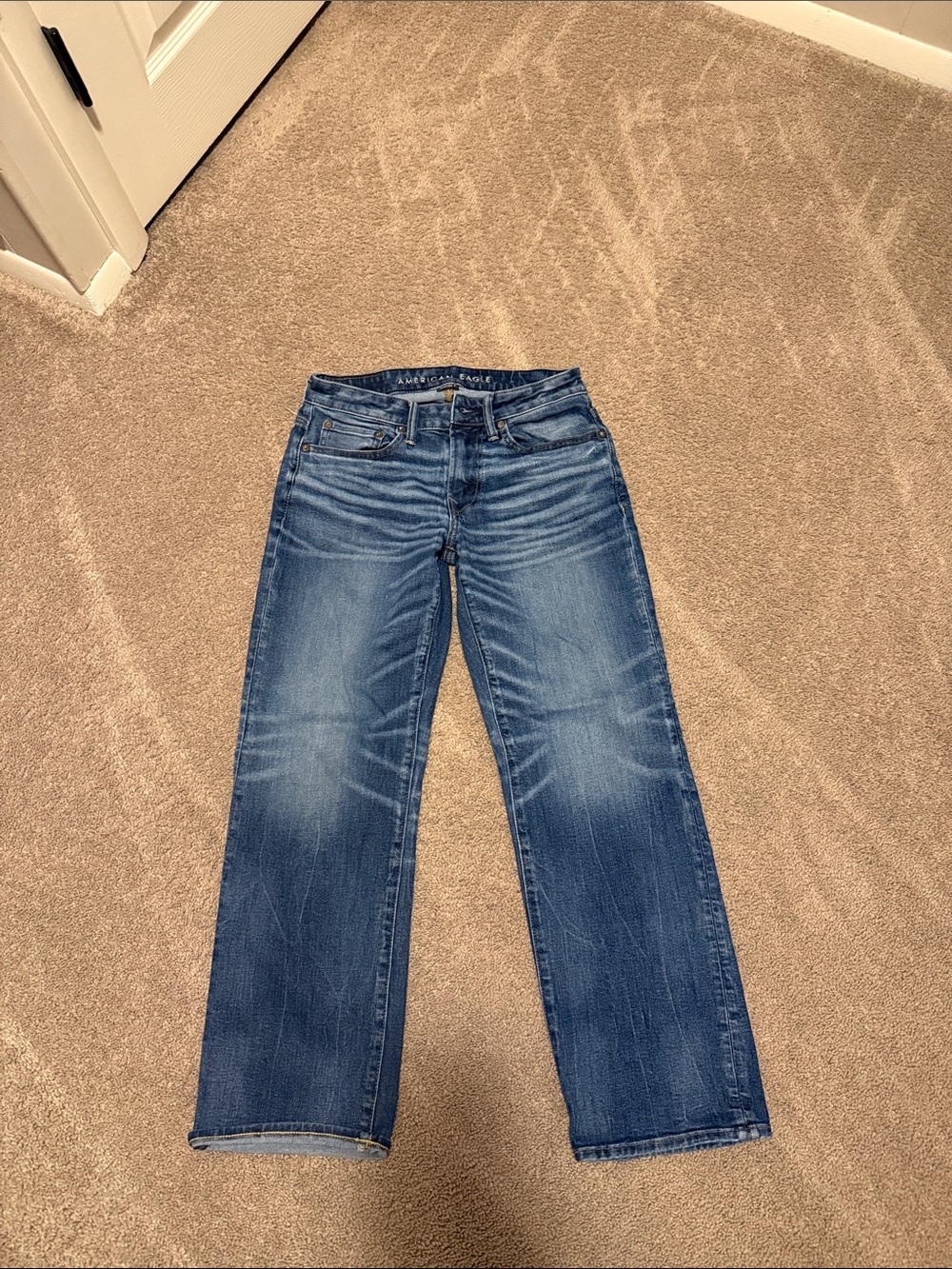 American Eagle Outfitters Men's Classic Medium Wash 28/30